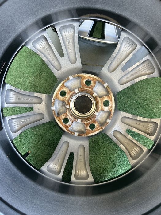 5x114,3 18 оргинални nissan. Mitsubishi honda hundai kia toyota mazda renault
