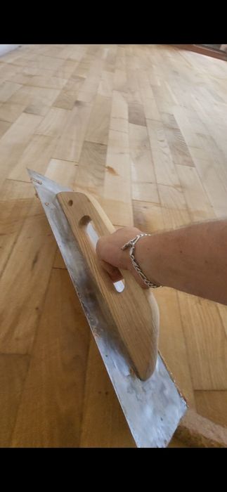 Recondiționez parchet