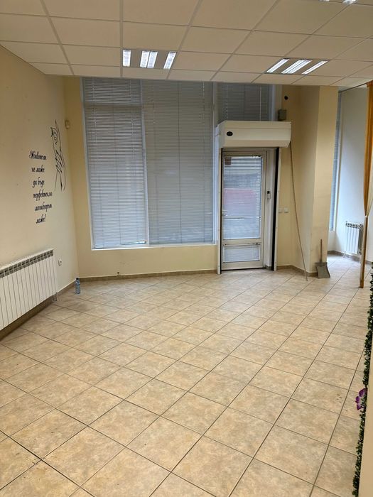 Отдава се помещение /магазин /салон за красота