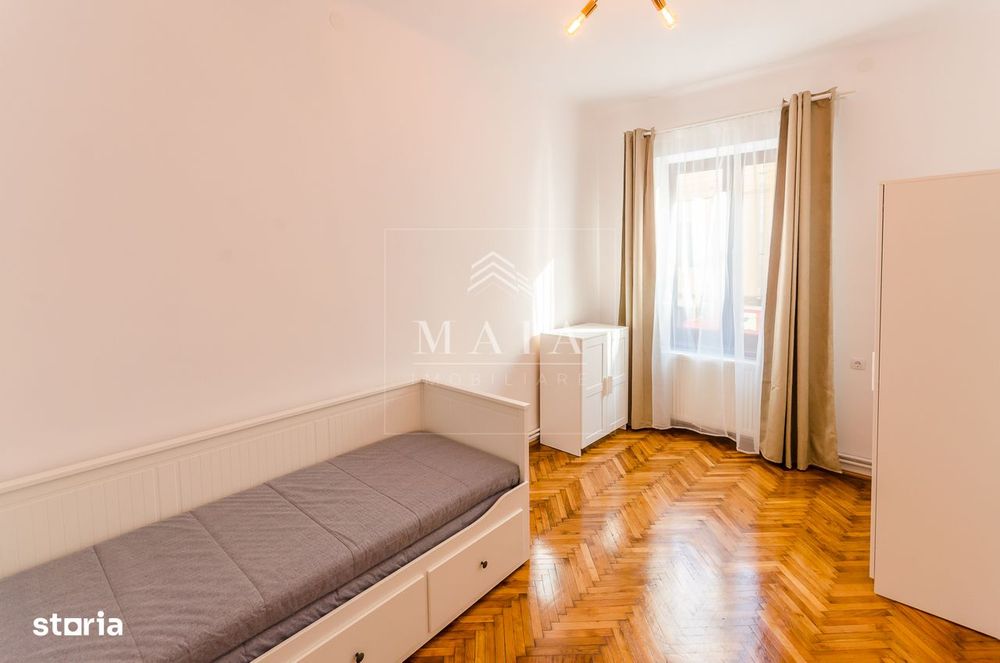 Apartament 3 camere, imobil tip vila, zona centrala, cu garaj