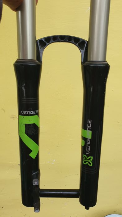 Вилка x-fusion vengeance r 180 мм ход