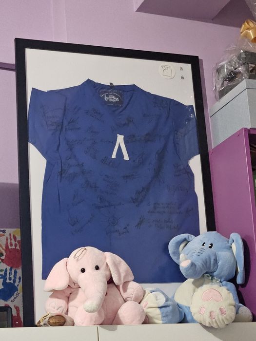 Рамки за тениски / Екип в рамка