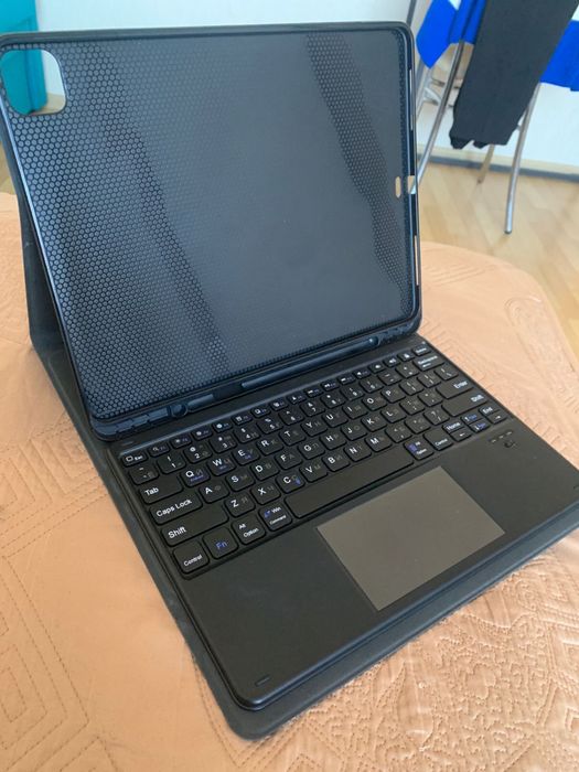В отличном состояний Apple iPad pro 2021