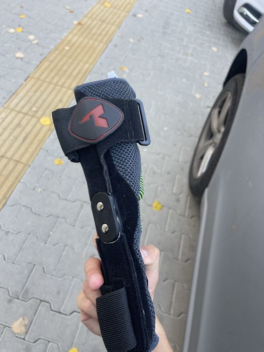 Шина/Ортеза/Наколенка за коляно