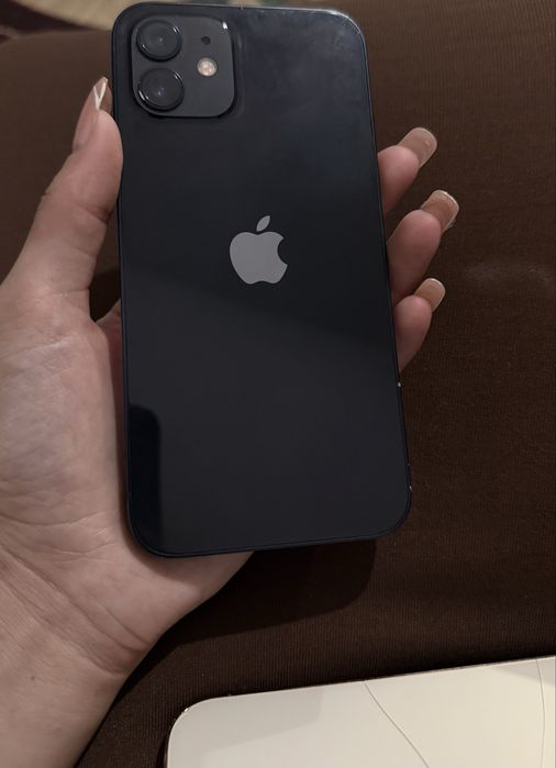 Продам iphone 12 64 гб