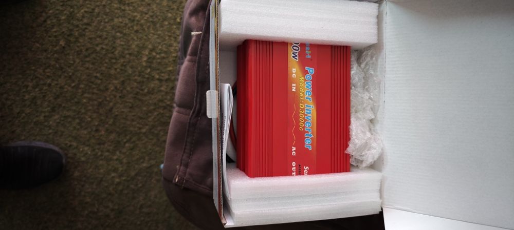 Продам инвертор 12v-220v