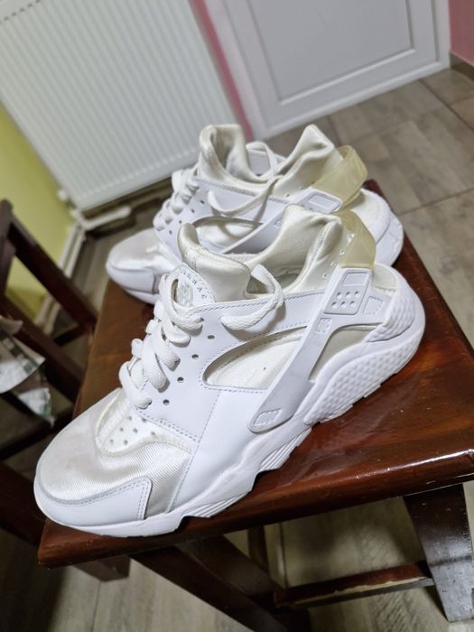 adidasi nike huarache