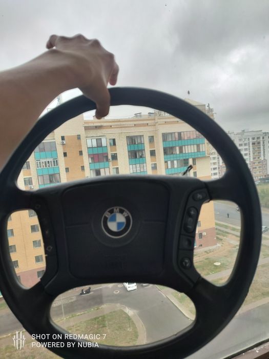Руль от БМВ е38 продаю