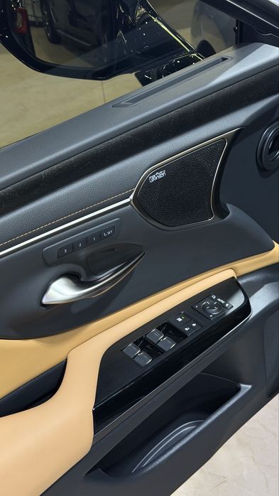 Lexus ES300h 2026