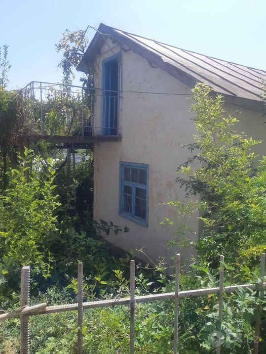 Чарвак,Продаётся дачный участок 6 соток