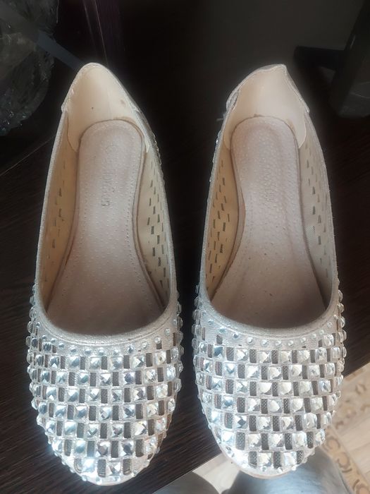 Балетки с камнями