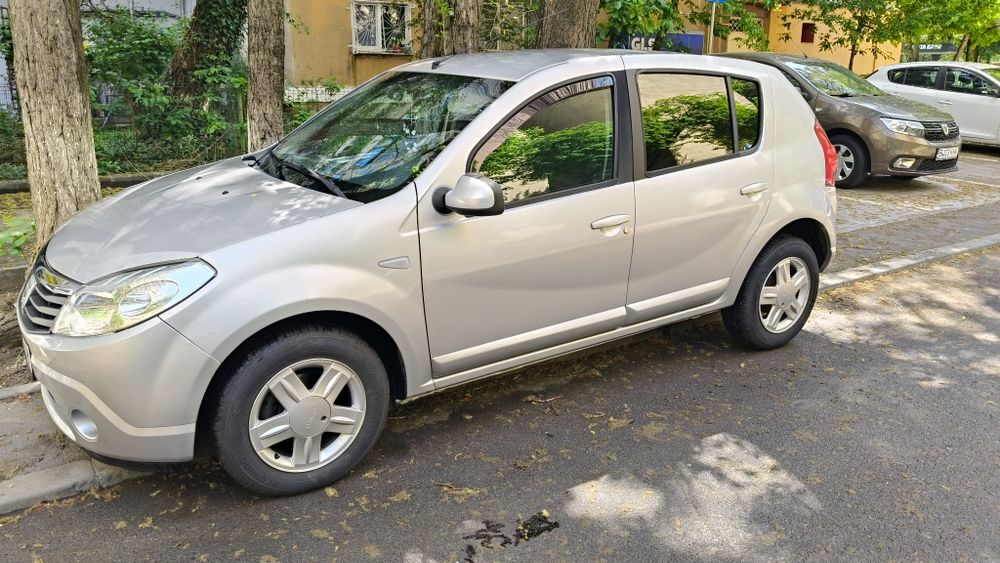 De vanzare, Sandero 1.6