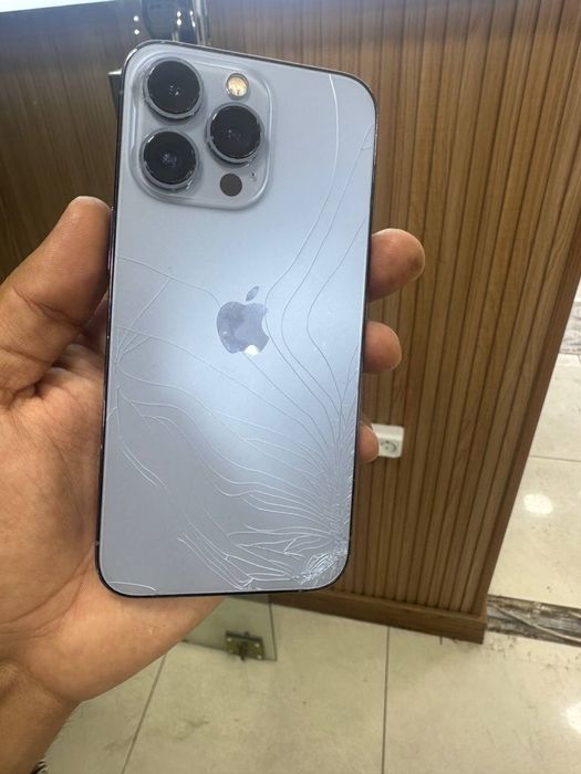 Iphone 13 pro sotiladi srochna