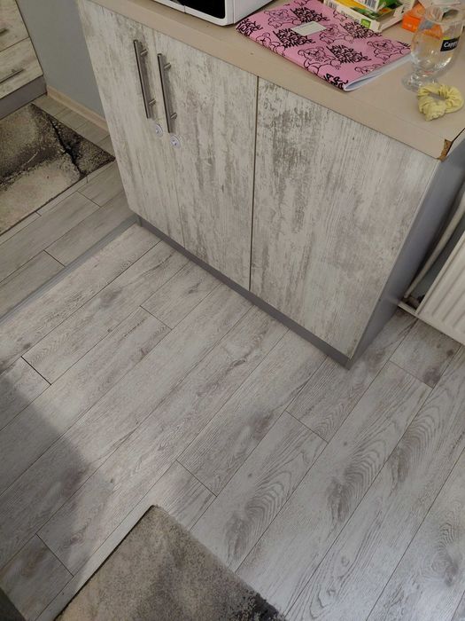 Модулна кухня + кухненски шкаф.