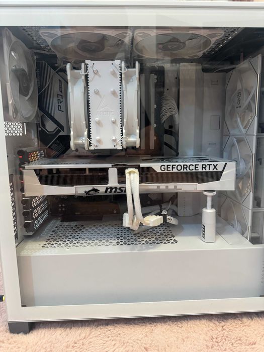 Gaming PC - 5070 TI, AM5, Ryzen 7, 32 GB RAM, NVMe Storage