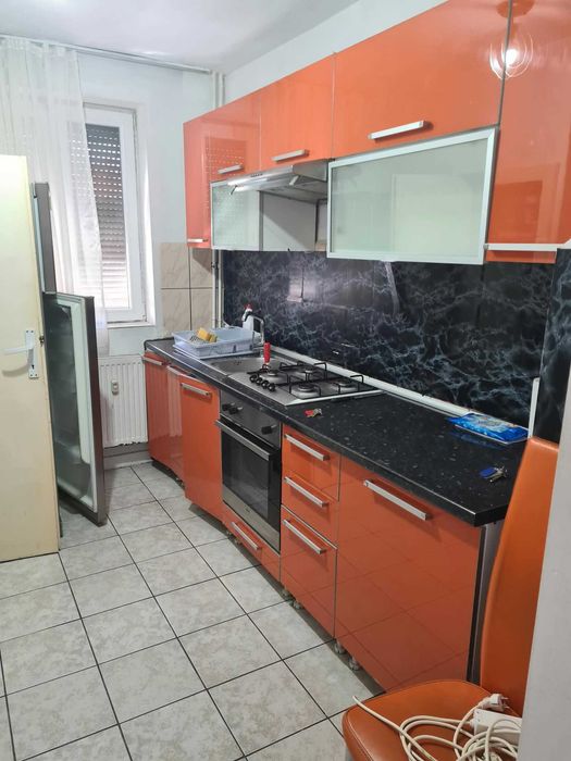 Inchiriez apartament 2 camere central