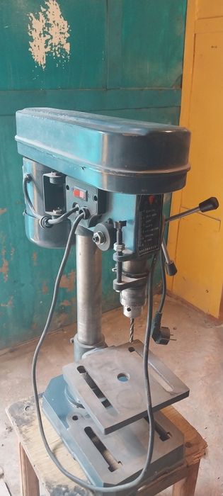 Сверлильный станок, маленький