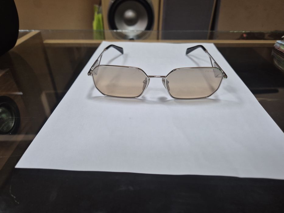 Нови очила Prada