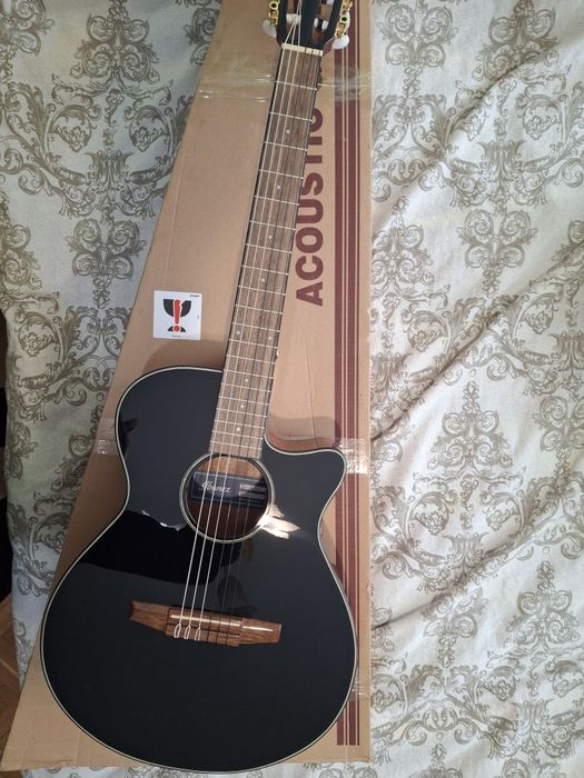 Електро-акустична   китара Ibanez  AGE50N- BKH с електроника и