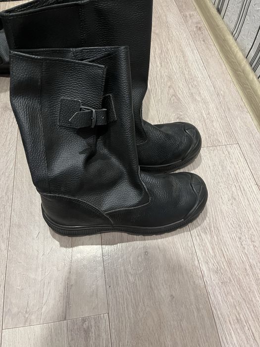 Продаю летние и зимние рабочие сапоги
