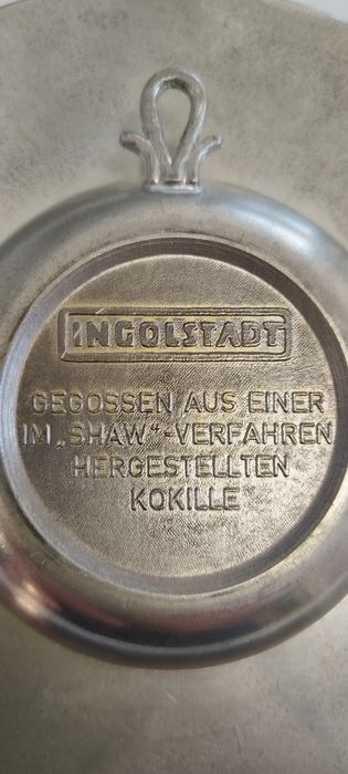 Колекционерски чинийки за стена +фруктиера