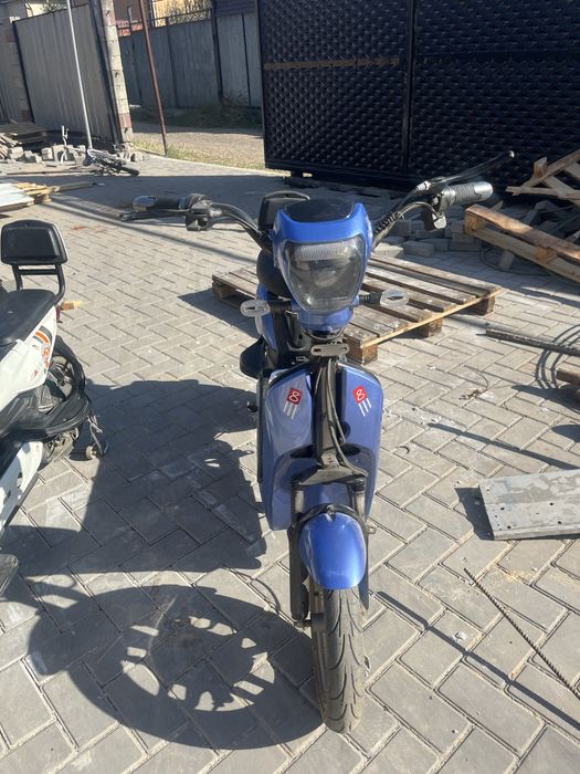 Продам sk8 синий