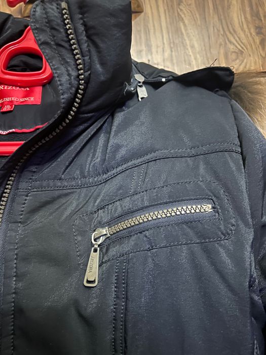 Продам женскую зимнюю куртку