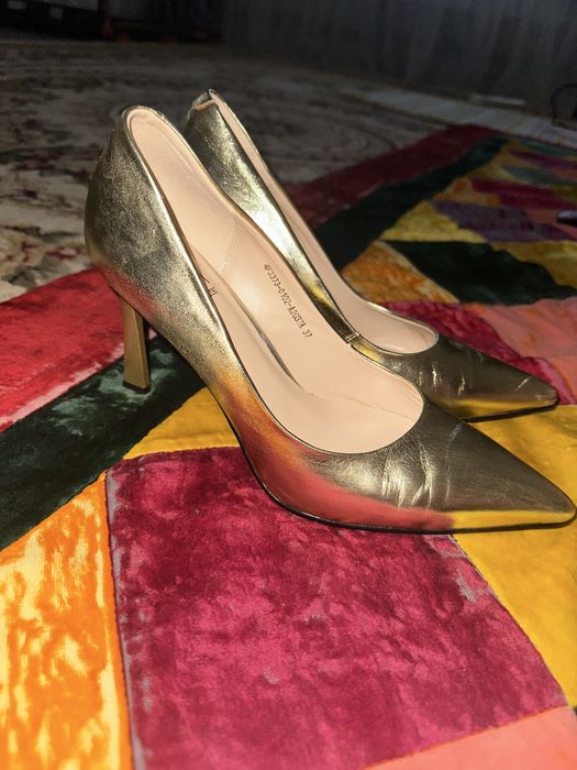 туфли золотистые