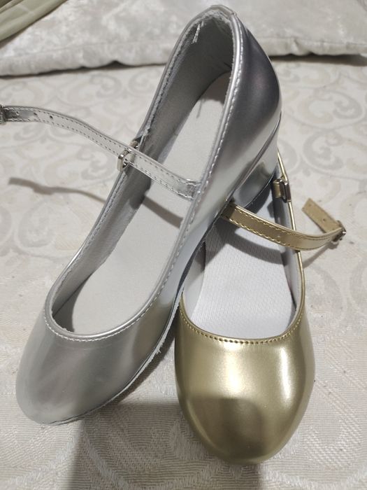 Продам туфли для танцев