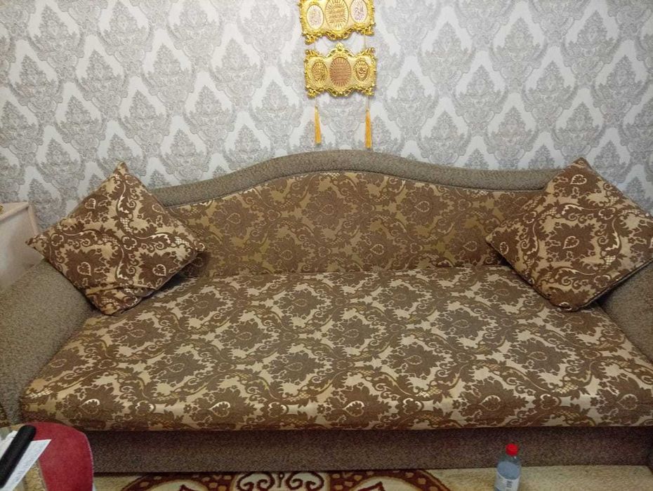 Срочно продам диван