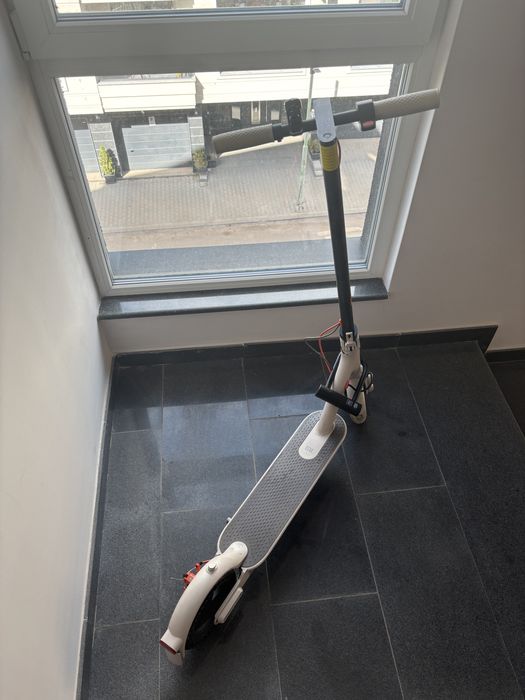 Xiaomi scooter 3 електрическа тротинетка