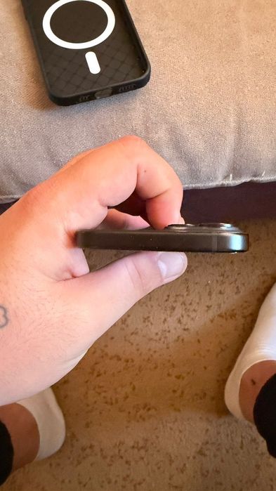 Айфон 15 на 128 памяти