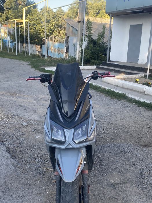 Продам самурай или обмен айфон 13 и выше осталные лч