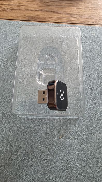 Микро безжичен адаптер за CarPlay & Android Auto 2025