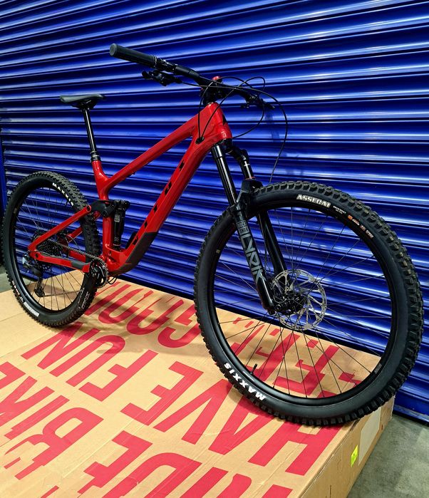 Vitus Escarpe 290 CRS Mountain Bike Carbon  XL size
