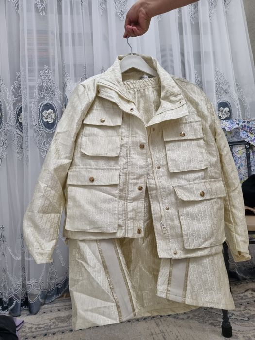 ЛЕОН ДВОЙКА для женщины