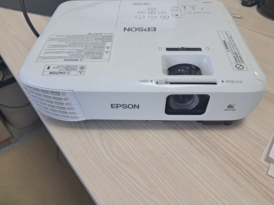 Продается проектор, в связи с отсутствием необходимости.