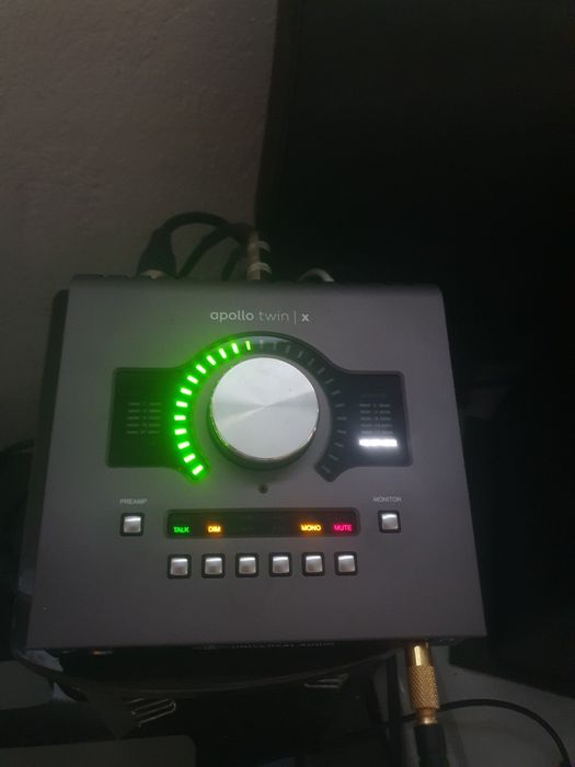 Zvukavoi karta opolo tvin x