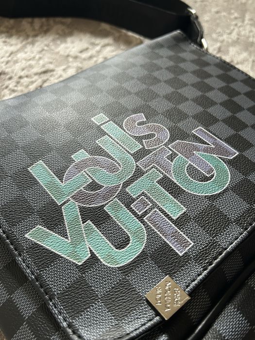 Louis Vuitton чанта