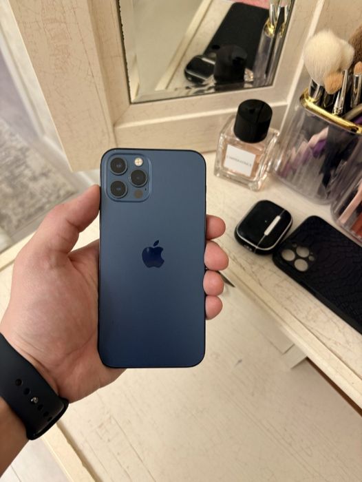 Смартфон iPhone 12 Pro
