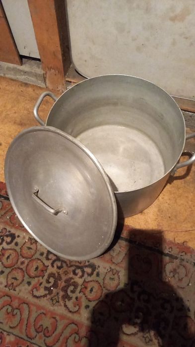 Продам алюминиевые кастрюлю