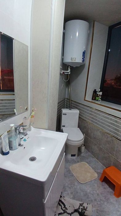 Продаётся 2х комнатная квартира на 2м этаже в 5ти этажном доме.