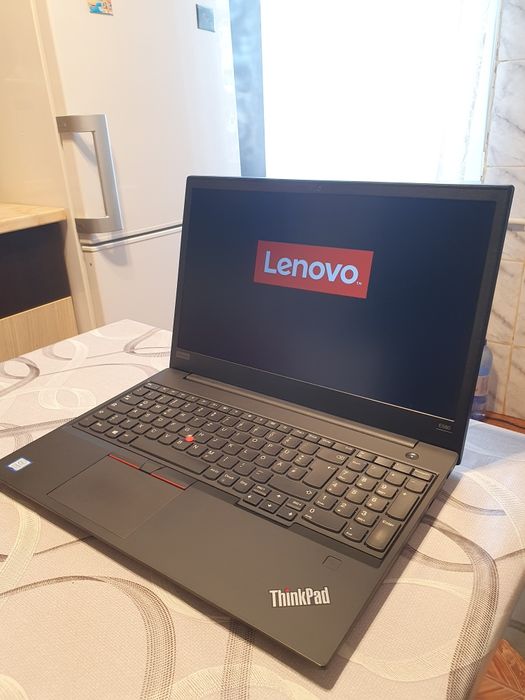 Lenovo Thinkpad E580,Ecran15"FHD,Cpu i5,Ram16gbDDR4, SSD256,Windows 11