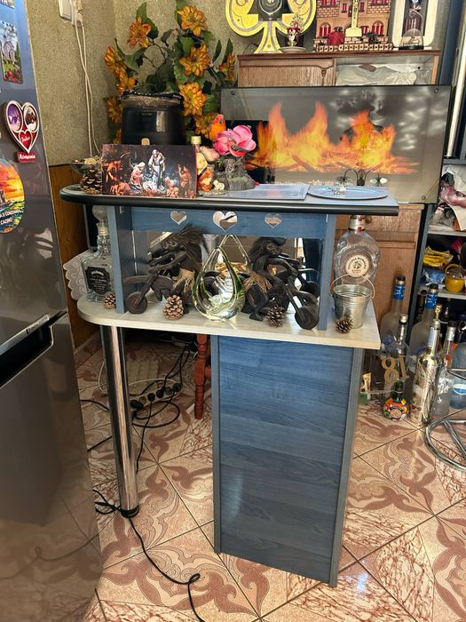 Bar pentru living din lemn masiv