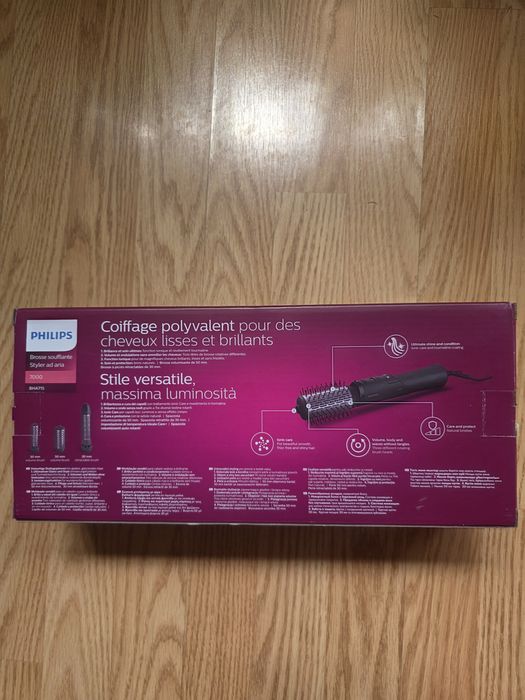Philips BHA715/00 фен-щетка. Новый.