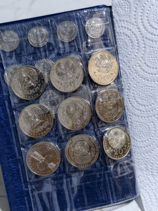 Продам монеты Тенге Рубль Сом