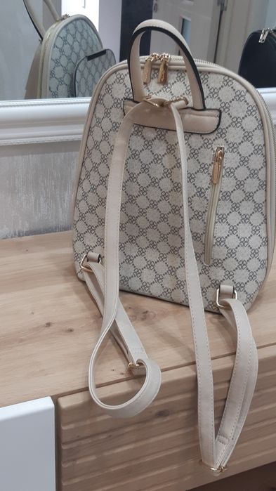 Дамска раница еко кожа