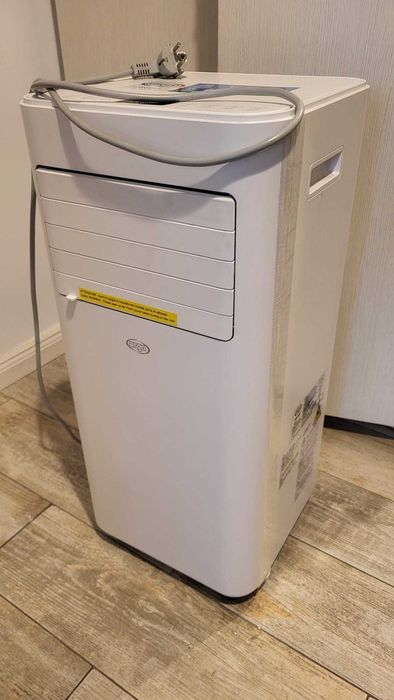 Aer conditionat mobil ARGO ISIDE, 10 000 BTU, folosit DOAR 2 veri