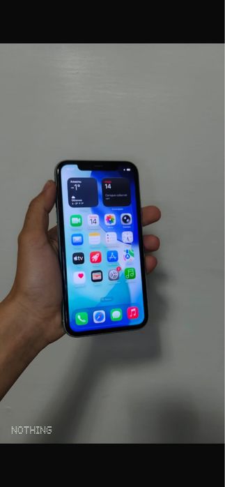 iPhone 11 в отличном состояние