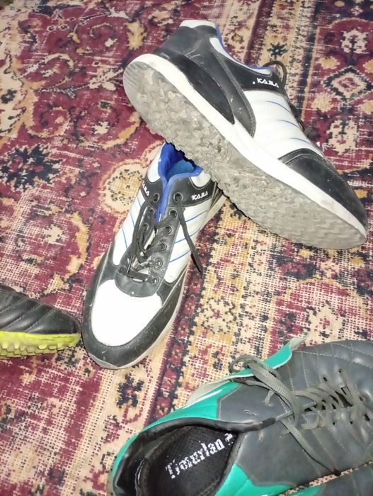 Кроссовки в хорошем качестве